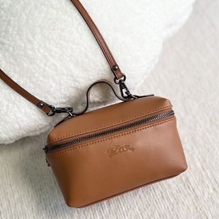 (Category: ) located in . Submitted by pshoppers. (Listing ID 1466473318, Image 1). Description: .