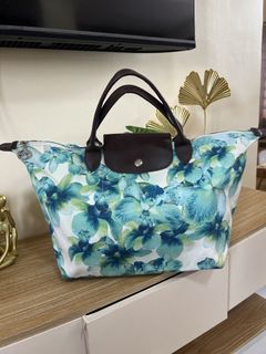 (Category: ) located in . Submitted by best_buyph_88 (Listing ID 1466359822, Image 1). Description: .
