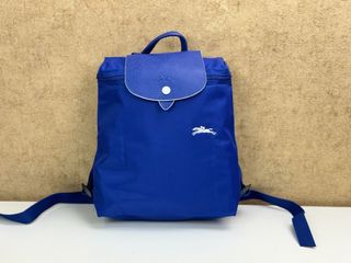(Category: ) located in . Submitted by luxury_galeries (Listing ID 1466365068, Image 1). Description: .