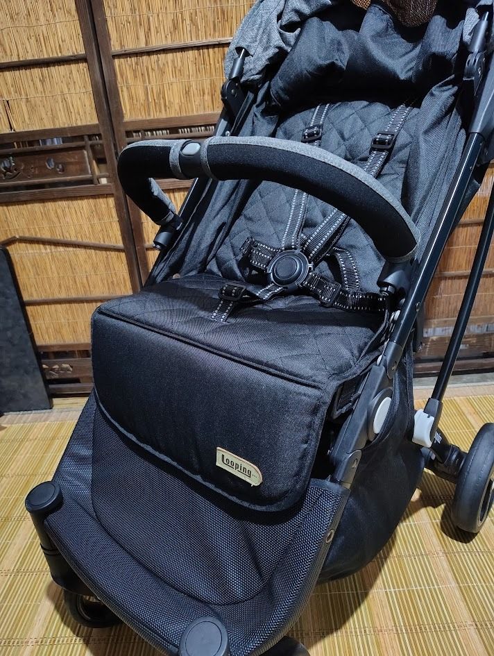 LOOPING SQUIZZ 3 CABIN-APPROVED COMPACT STROLLER (Category: Strollers) located in Dasmarinas. Submitted by k3japanstoreph (Listing ID 1466477452, Image 3). Description: LOOPING SQUIZZ 3 CABIN-APPROVED COMPACT STROLLER Looking for a compact travel stroller that is easy to bring on trips while still giving your little one a comfortable ride? This Looping Squizz 3 has been converted to Big Wheels for a smoother and more versatile ride. ORIGINAL RETA