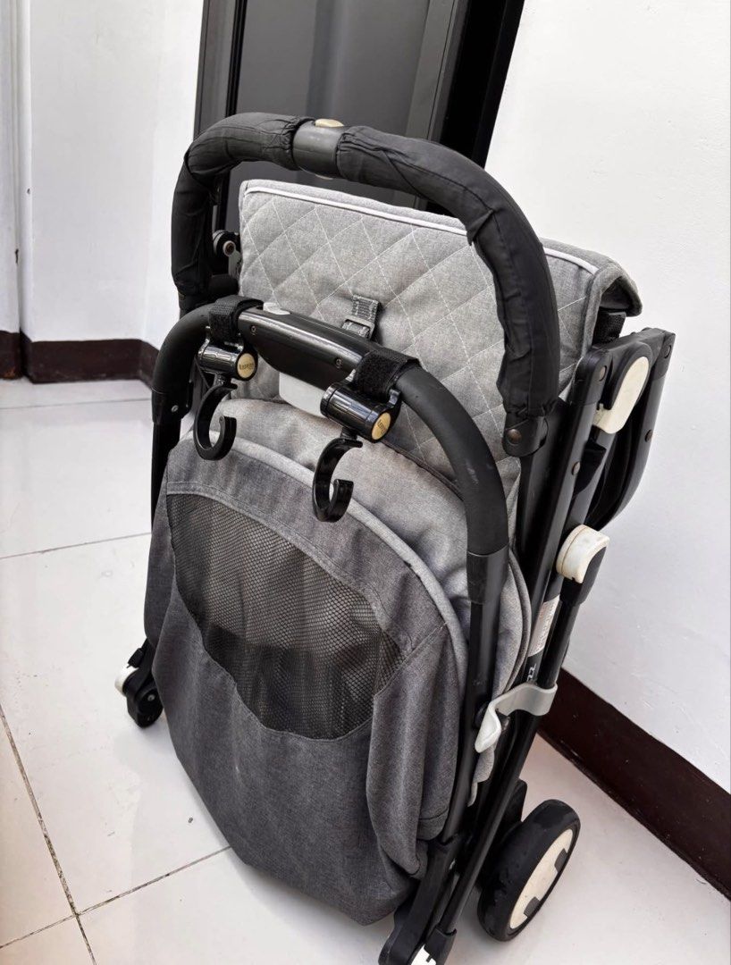 Looping Squizz Stroller Grey Compact Fold (Category: Strollers) located in Rodriguez. Submitted by anjloving (Listing ID 1466484447, Image 2). Description: Looping Squizz baby stroller in grey. Compact fold design fits small car boots and overhead compartments easily. Padded 5-point harness keeps your little one secure. Adjustable canopy with mesh window for ventilation. Large under-seat basket holds diaper bags and groceries. Sturdy black frame 