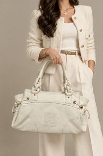 (Category: ) located in . Submitted by luxuryvaultbagsandfashion (Listing ID 1466459341, Image 1). Description: .