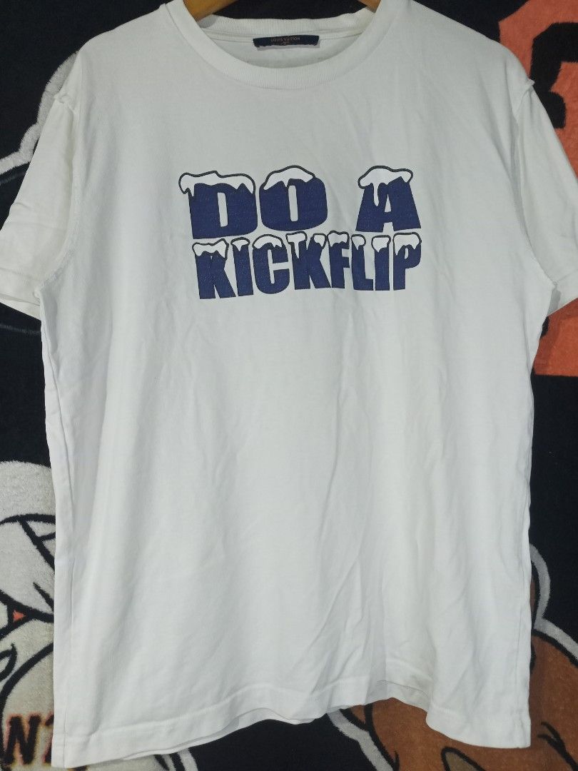 Louis Vuitton Do A Kickflip Tee (Category: Tshirts & Polo Shirts ) located in Castilla. Submitted by stignapamorma (Listing ID 1466485280, Image 1). Description: Size - 21x27 Condition - Excellent Color Rate - 9/10 Issue - Pinhole ( Swiped Pics For Details ) Price - 450+SF.