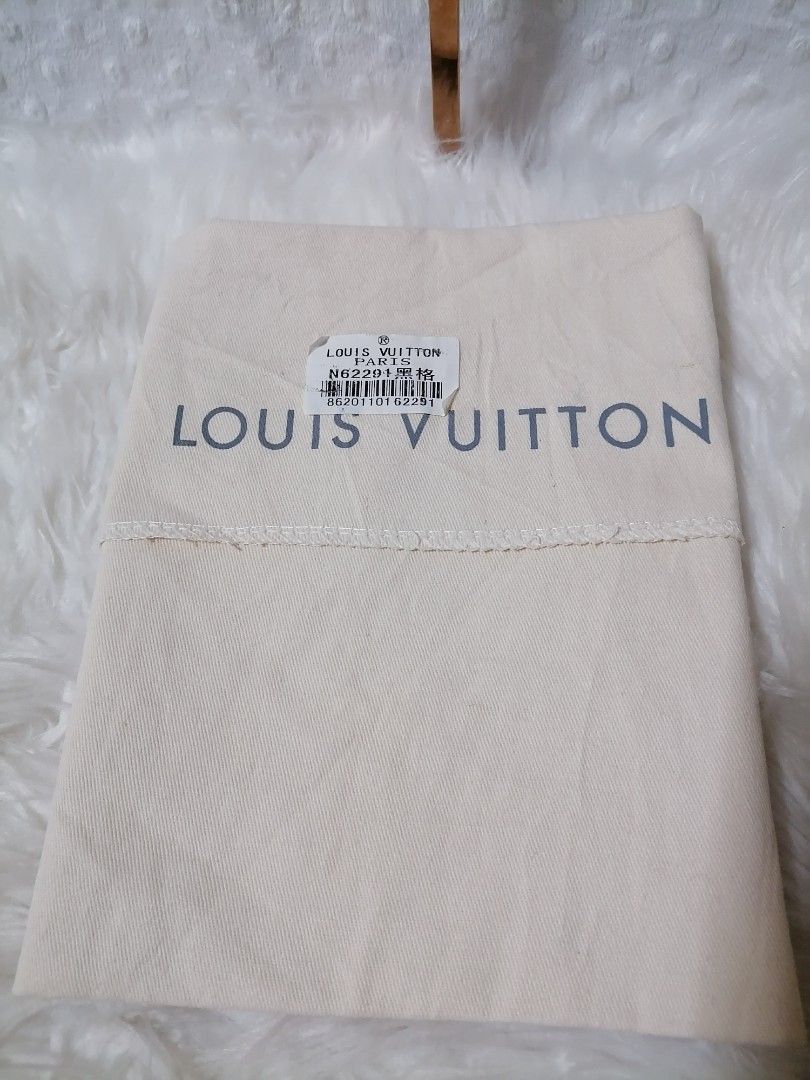 Louis Vuitton Dustbag (Category: Purses & Pouches) located in Butuan. Submitted by az-branded.items (Listing ID 1466451564, Image 1). Description: Size: W 14.5" x L9.5" Selected from ukay.