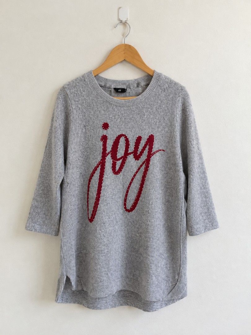 FREE with PURCHASE (Category: Longsleeves) located in Manila. Submitted by maxinesotto (Listing ID 1466478923, Image 1). Description: SIZE: large on tag.