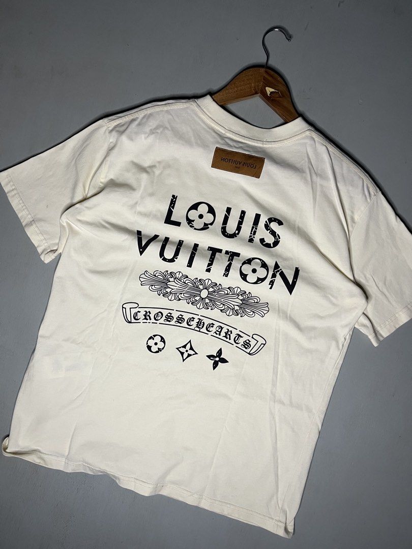 LUIS VUITTON (Category: Luxury Apparel) located in Catbalogan. Submitted by wayndsyclee. (Listing ID 1466412350, Image 2). Description: LUIS VUITTON Size medium No issue Excellent Condition Color rate 9.5/10 Dimes:w21/27.