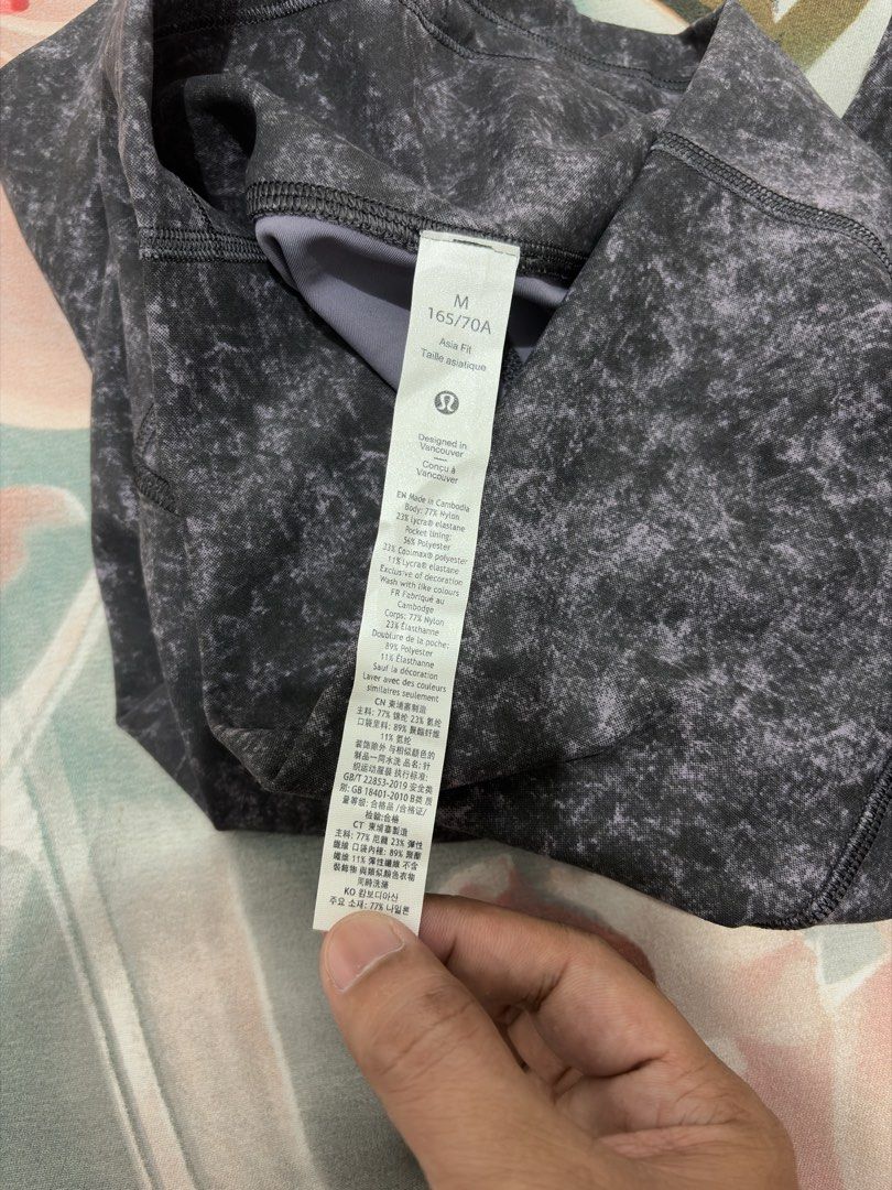 Lululemon leggings (Category: Activewear) located in Bayambang. Submitted by frugal_vouge (Listing ID 1466343186, Image 3). Description: As new No issue Small to medium fitting.
