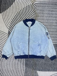 (Category: ) located in . Submitted by .fashionaddict (Listing ID 1466392562, Image 1). Description: .