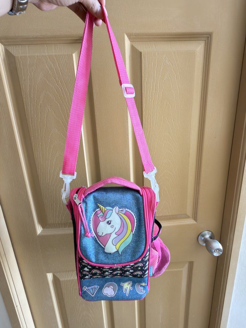 LUNCH BAG for KIDS (Category: Announcements) located in Paranaque City. Submitted by kristin_llena (Listing ID 1466389755, Image 1). Description: Preloved ni LO ❤️ No issue. ₱450.