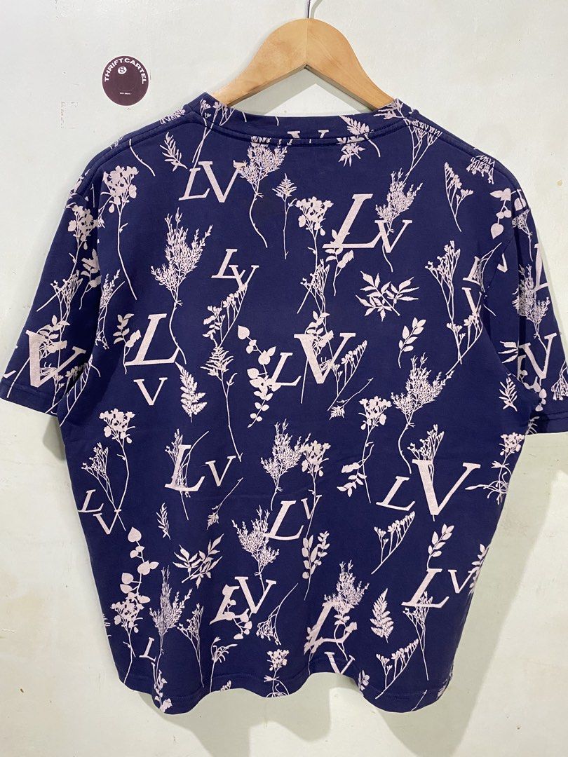 LV AOP (Category: Tshirts & Polo Shirts ) located in Rizal. Submitted by thrift.cartel (Listing ID 1466377786, Image 2). Description: .