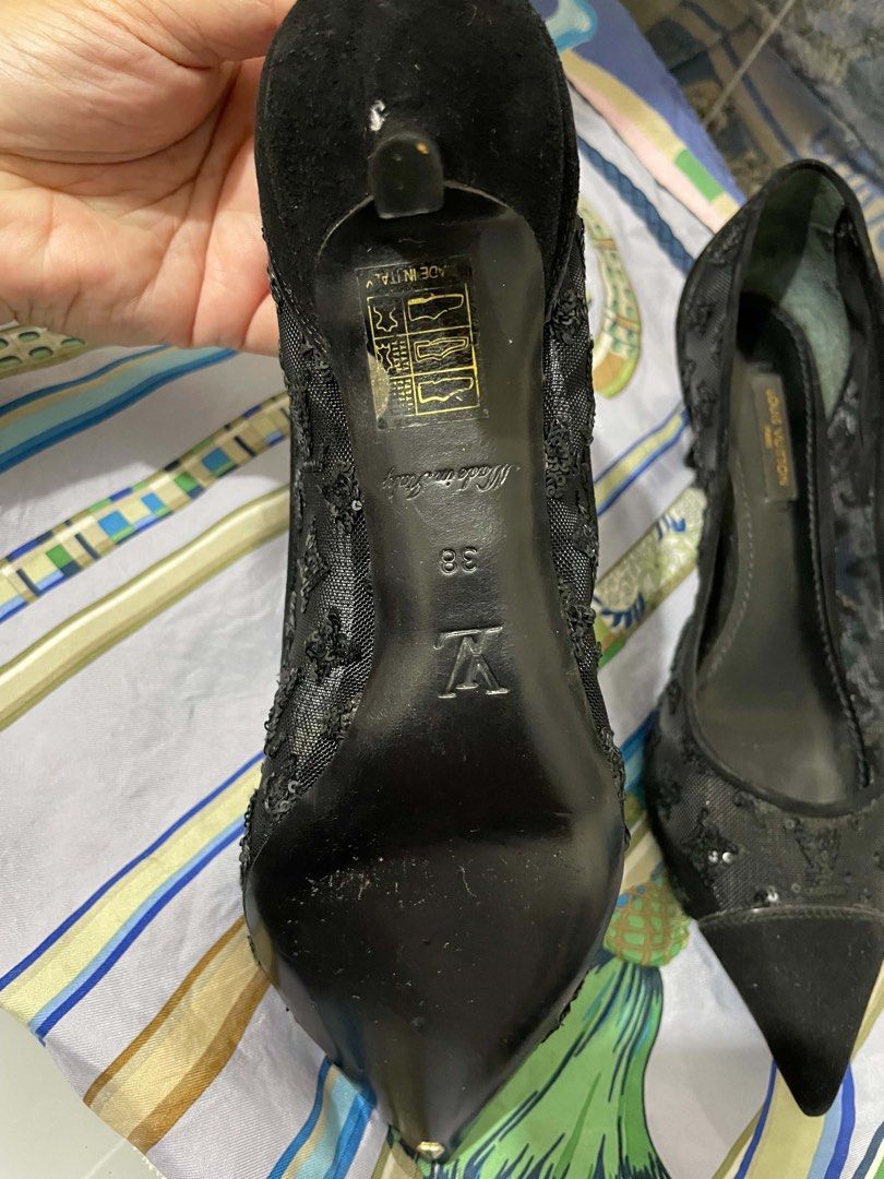 LV Monogram Sequin Mesh Gala Pumps (Category: Sneakers & Footwear) located in Cavite. Submitted by lysagaoinit (Listing ID 1466359938, Image 2). Description: -100% Authentic with Legit Grails Certificate of Authenticity -Size 38, Black -Perfect for formal ocassions -Brand New Price 73,000 -With Generic Dust Bag -Payment via Gcash/Maya/Bank Transfer Only -Delivery via Lalamove (to be shouldered by customer) or J&T ( free delivery) -Location: Cavit