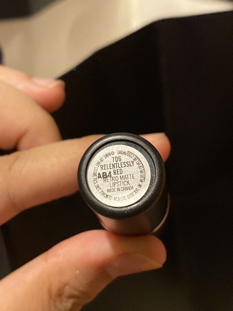 MAC Retro Matte lipstick Relentlessly Red (Category: Makeup) located in Paranaque City. Submitted by veibi3 (Listing ID 1466368697, Image 2). Description: Brandnew.