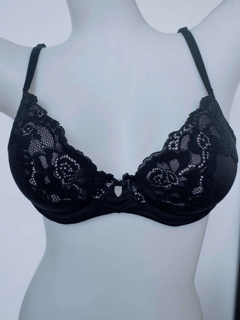 maidenform pushup bra 34b (Category: Undergarments & Loungewear) located in San Jose. Submitted by 99ners (Listing ID 1465494975, Image 1). Description: .