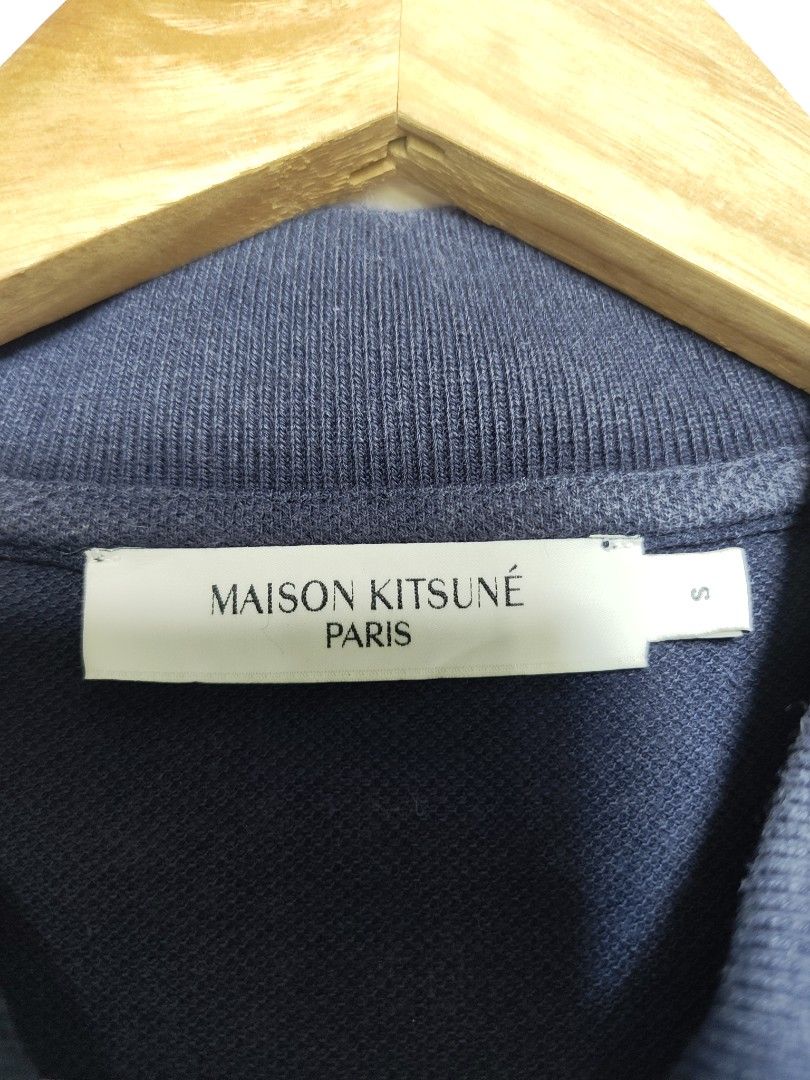 MAISON KITSUNE TRI COLOR FOX PATCH (Category: Tshirts & Polo Shirts ) located in Tumauini. Submitted by znernatpiece (Listing ID 1466454452, Image 3). Description: MAISON KITSUNE TRI COLOR FOX PATCH ACTUAL DIMENSIONS ON PICTURES GOOD CONDITION NO ISSUE +SF.