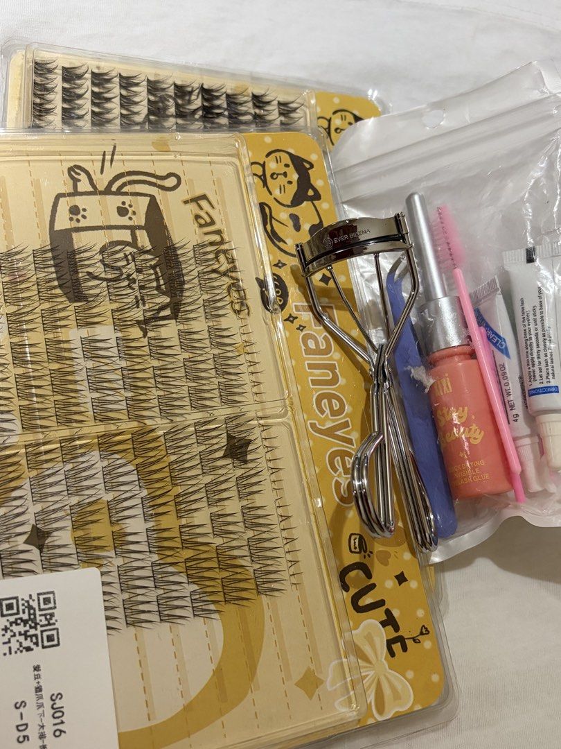 Make up and Skincare Bundle (Category: Makeup) located in Manila. Submitted by rhsmleth (Listing ID 1466394775, Image 3). Description: - Brand: Issy - Product: Creme Flush Stick - Shade: Milkshake - Size: 8.5g / 0.30 oz - Packaging: Silver twist-up container - Finish: Creamy, easy-to-blend formula for a quick pop of color - Batch/Product No: 8FB4 Stwached only All products are either new or swatched only.