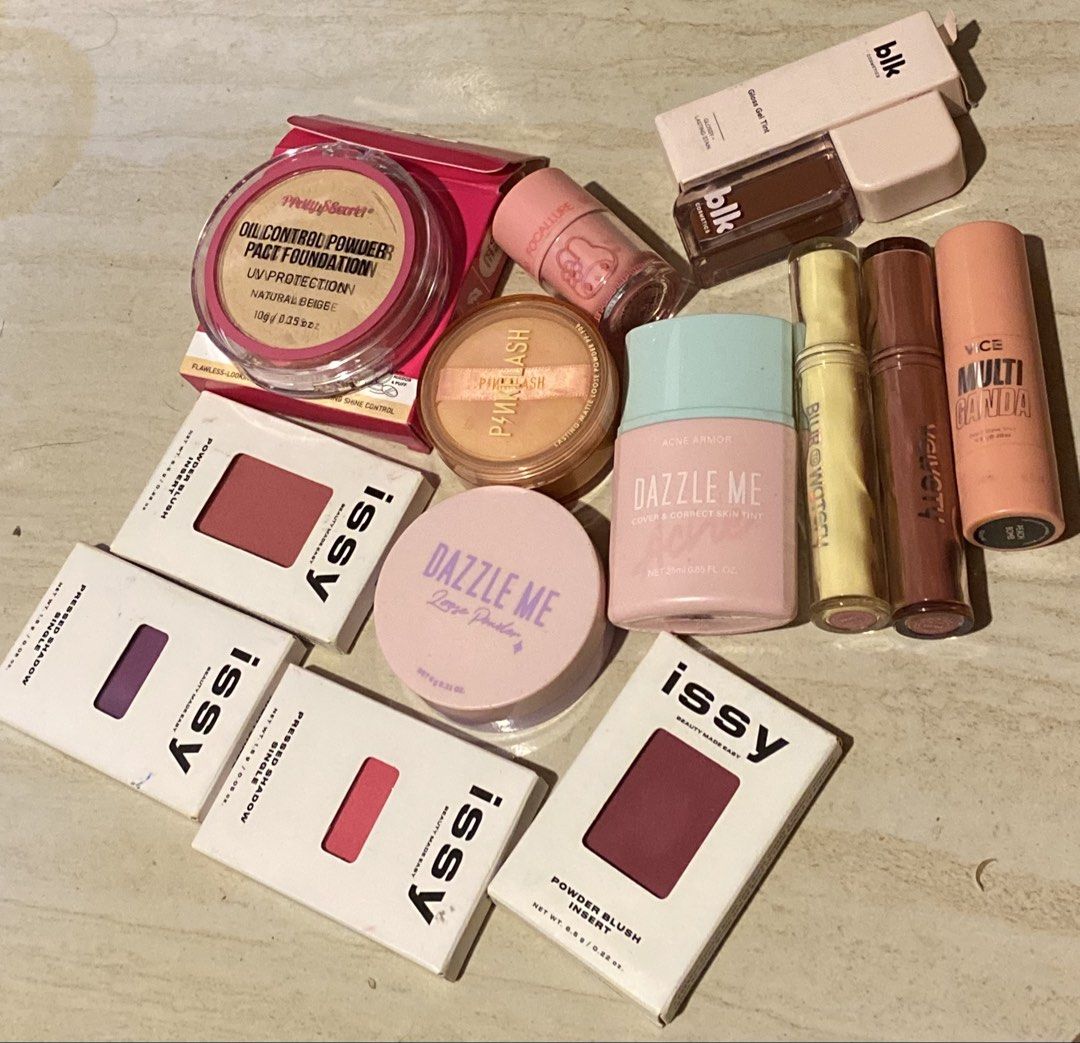Makeup bundle (Category: Makeup) located in Paranaque City. Submitted by veibi3 (Listing ID 1466352279, Image 1). Description: Swatched to lighly used only As is no issues present .