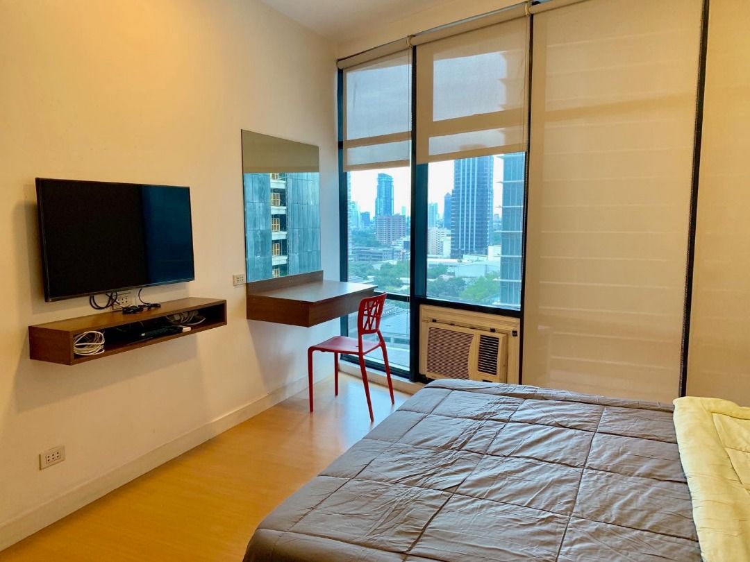 MALAYAN PLAZA Ortigas 1 bedroom unit For Lease (Category: Apartments & Condos) located in Quezon City. Submitted by officesolutionsph (Listing ID 1466419439, Image 1). Description: MALAYAN PLAZA Ortigas 1 bedroom unit For Lease Floor Area: 40 sqm Rental: P28K per month, inclusive of dues 2 months deposit 2 months advance Post-dated checks for the monthly rent Minimum 1-year lease .