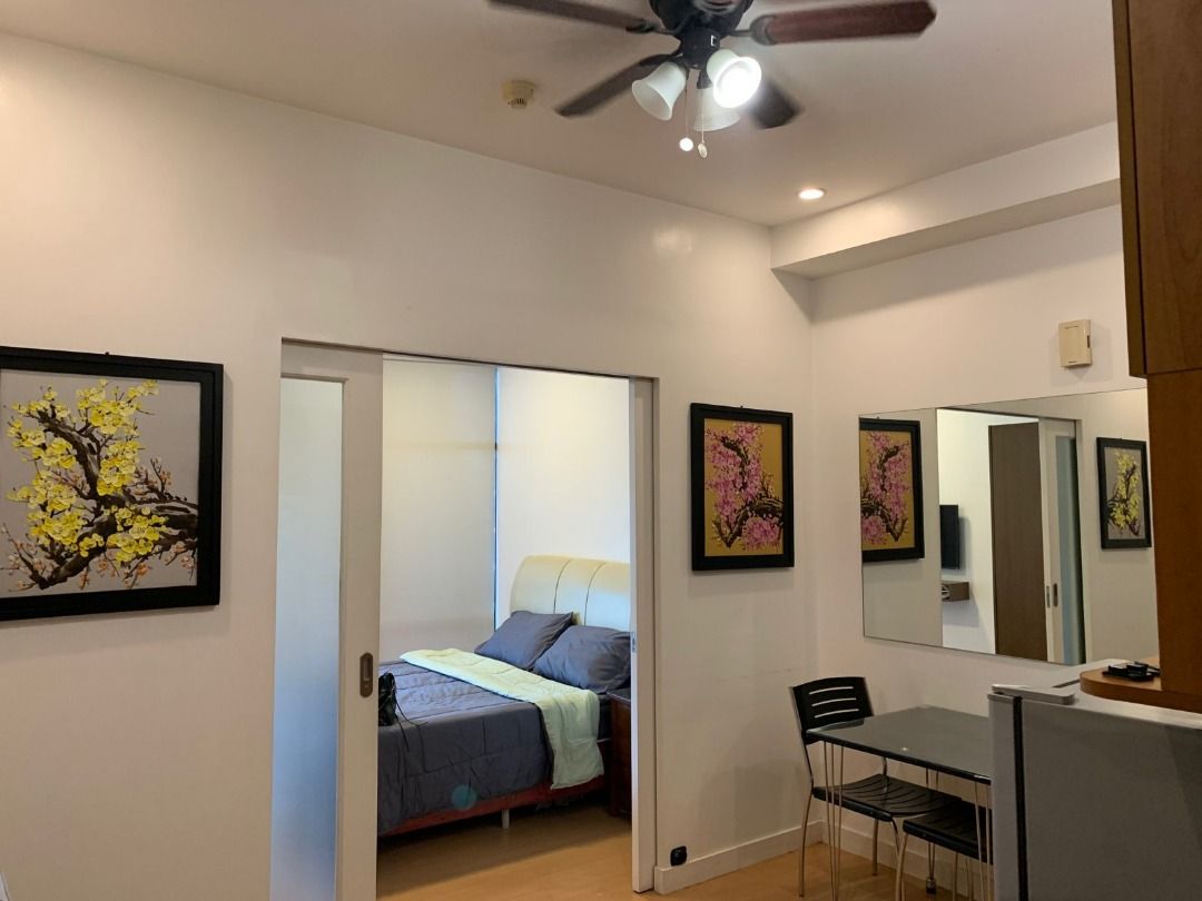 MALAYAN PLAZA Ortigas 1 bedroom unit For Lease (Category: Apartments & Condos) located in Quezon City. Submitted by officesolutionsph (Listing ID 1466419439, Image 3). Description: MALAYAN PLAZA Ortigas 1 bedroom unit For Lease Floor Area: 40 sqm Rental: P28K per month, inclusive of dues 2 months deposit 2 months advance Post-dated checks for the monthly rent Minimum 1-year lease .