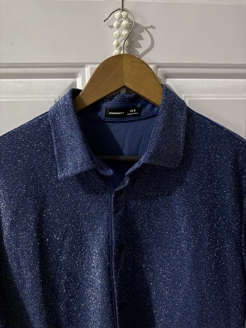 MANFINITY Celestial Blue Glittery Polo (Category: Tshirts & Polo Shirts ) located in Las Pinas. Submitted by sellerkjb (Listing ID 1466547656, Image 3). Description: BRAND NEW MEDIUM 24 x 29 inches (can fit to large) there is a very small issue (minor tastas) (see last photo) .