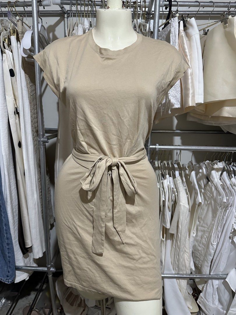 Mango Beige Tshirt Dress (Category: Dresses) located in Davao. Submitted by krau_ (Listing ID 1466498827, Image 1). Description: Last price posted! My items are heavily discounted already. 📦Shipping from Davao with 4-5 days transit time 🛍️ All items I sell are 100% Authentic. There are no fakes, no pull-outs, no overruns and no ukay. These ate purchased personally from abroad, pasabuys or online shops/websites 👗Items are owned personally, all 