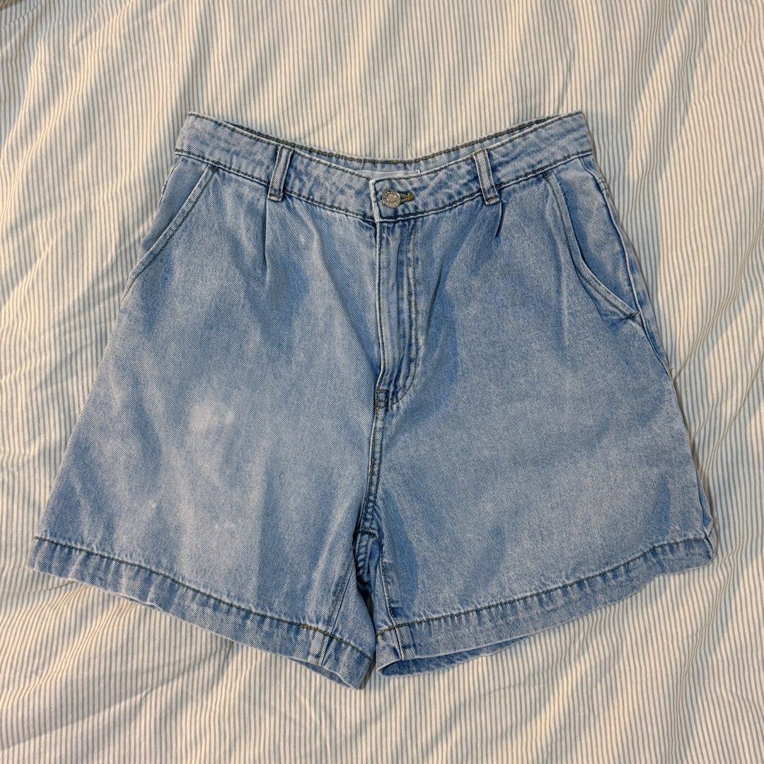 MANGO DENIM SHORTS CLEAN CUT (Category: Shorts) located in Cabanatuan. Submitted by geleen.declutter (Listing ID 1466456805, Image 1). Description: ORIGINAL MANGO DENIM SHORTS Flaws: Minor discoloration. No stains or tattered damages. Size/Dimensions are posted 📍Mango SM Baguio branch.