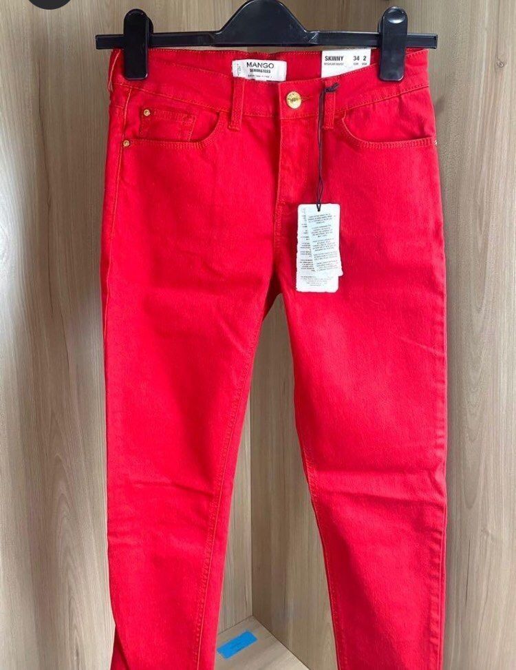 SALE! MANGO RED SKINNY JEANS 28 (Category: Jeans) located in Marikina City. Submitted by minimalistmanila (Listing ID 1466064434, Image 2). Description: MANGO RED STRETCHY SKINNY JEANS ✨Bought in Mango Singapore • Condition: New with tags Note: Tomato red shade. Color may vary on pictures due to lighting. • Size: Medium. 28-29 waist, 39 inch length. • Model is 5'5 Original Price: P2,500 if converted 🏷️ My Price: P1,200. Order now!.