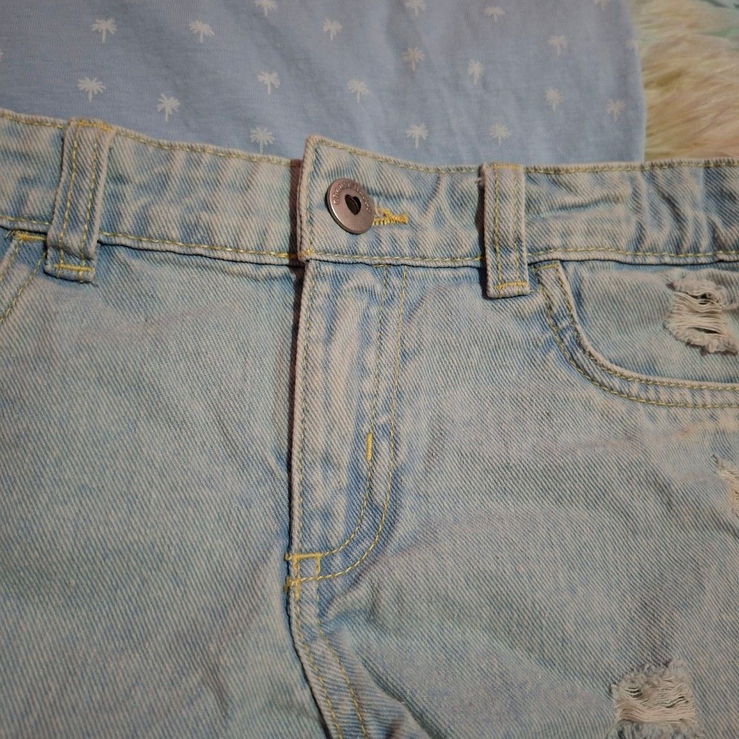Mango top and terranova shorts set (Category: Babies & Kids Fashion) located in Las Pinas. Submitted by assortedkidzstuffs (Listing ID 1466491511, Image 2). Description: l a s t p r i c e na po. selling low mango top (7-8y) terranova shorts ,(8y).