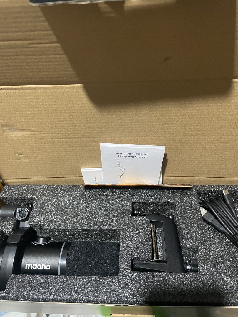 Maono PD200x with Boom Arm Bundle (Category: Microphones) located in Imus. Submitted by daaayan123 (Listing ID 1466562480, Image 2). Description: .
