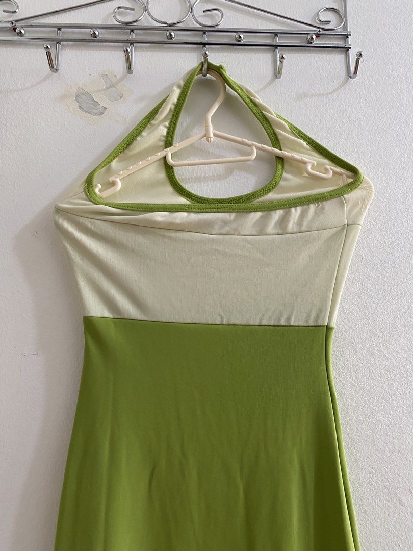 Masq Halter Neck Dress (Category: Dresses) located in Cavite. Submitted by renjamore (Listing ID 1466362982, Image 2). Description: Halter neck, knee-length fit, backless fits sizes s-m no issues, worn once stretchable ✅ dm for more inquiries :D .