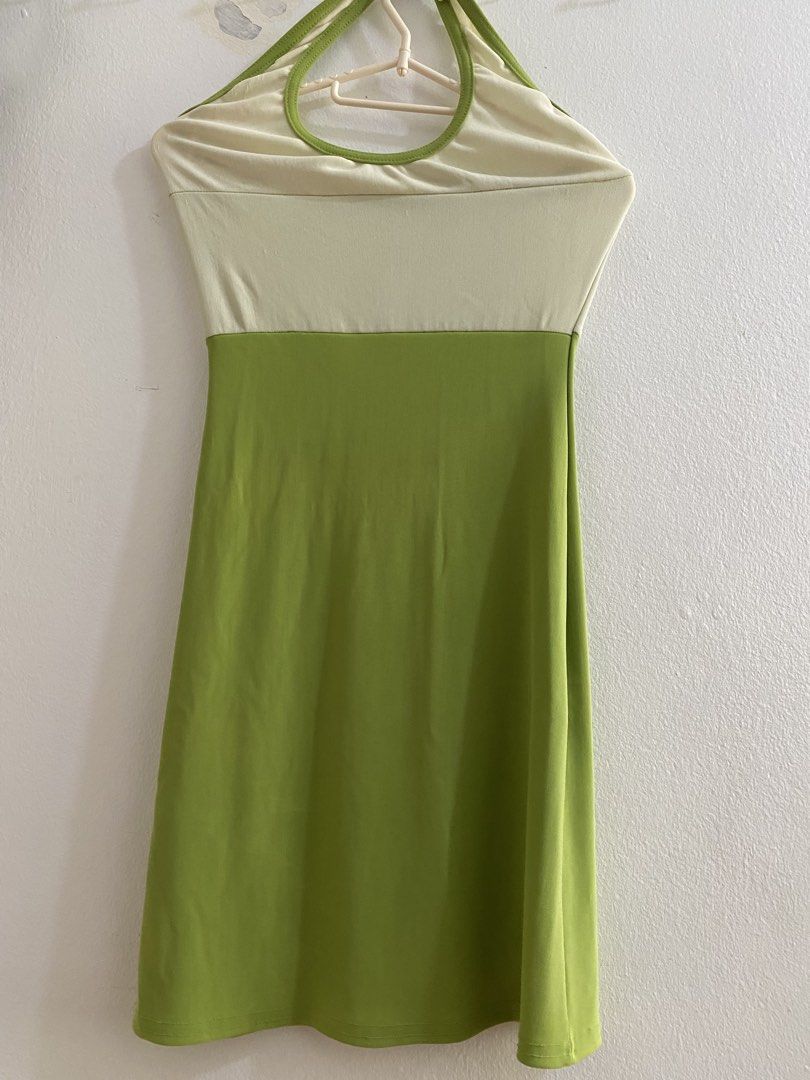 Masq Halter Neck Dress (Category: Dresses) located in Cavite. Submitted by renjamore (Listing ID 1466362982, Image 1). Description: Halter neck, knee-length fit, backless fits sizes s-m no issues, worn once stretchable ✅ dm for more inquiries :D .