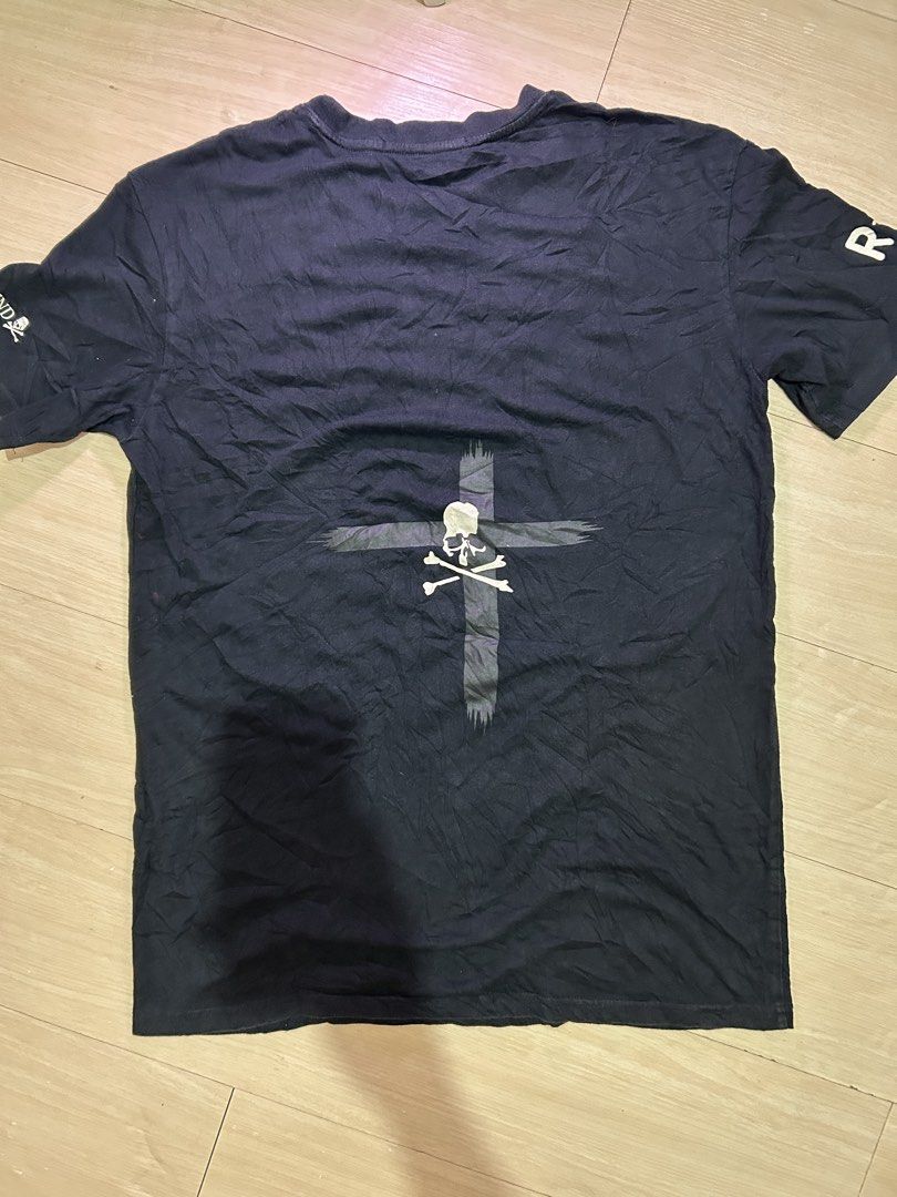 Mastermind Japan x RTA Graphic Tee Black (Category: Activewear) located in Dipolog. Submitted by adrian281994 (Listing ID 1466483844, Image 2). Description: - Brand: Mastermind Japan x RTA Collaboration - Color: Black - Style: Short sleeve t-shirt - Front: '1997.2014' text print on chest - Sleeves: Mastermind logo text and signature skull graphics - Back: Large cross graphic with iconic skull and crossbones - Details: Official Mastermind Japan br