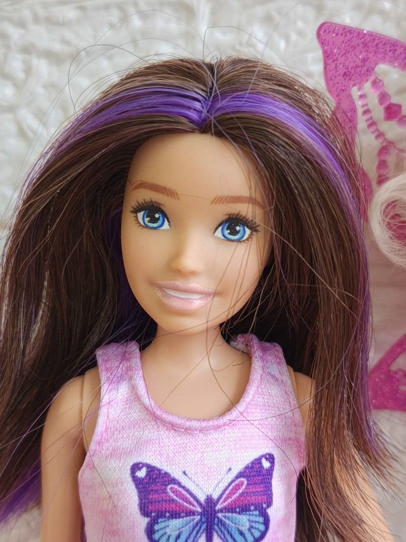 Mattel bundle (Category: Kids Toys) located in Baguio. Submitted by collectiblesfinds (Listing ID 1466452387, Image 3). Description: Mattel both markings Super nice both hair nila, no cracks necks, no bite marks Working gimmicks Baguio location Dropping/shipping schedule once a week only po No reservation.