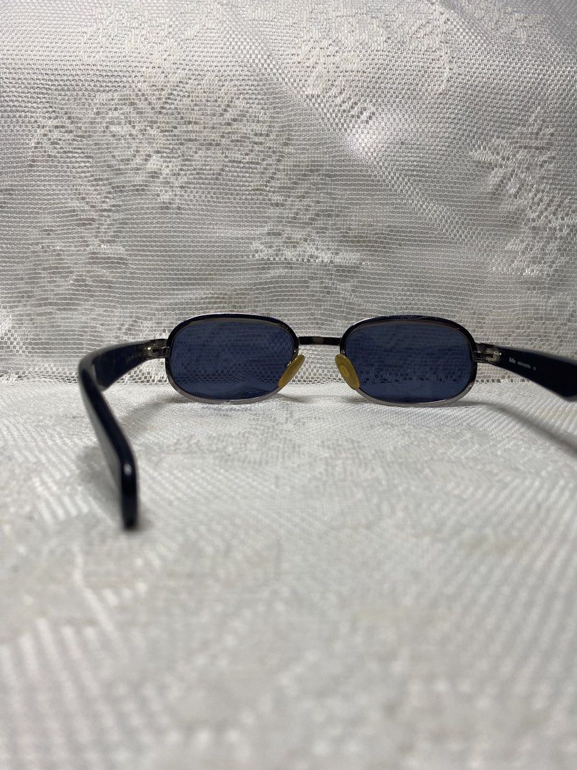 Max Mara sunglasses (Category: Sunglasses & Eyewear) located in Angeles City. Submitted by noagrace (Listing ID 1466349605, Image 3). Description: Max Mara sunglasses Normal signs of use P650.