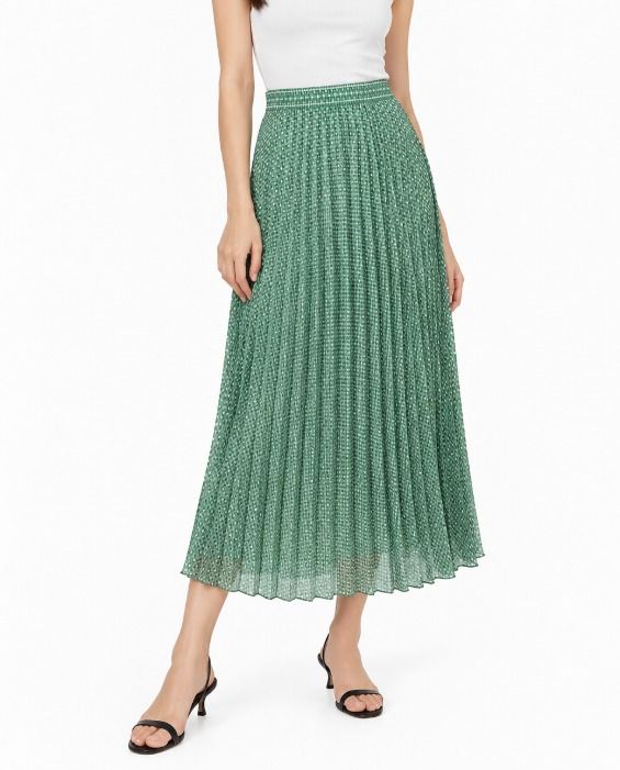 Max Studio Green Pleated Midi Maxi Skirt (Category: Skirts) located in Pasig City. Submitted by shopsmart.mnl (Listing ID 1466530154, Image 1). Description: BNWT L in tag 32” not stretched pa 33.5” length .