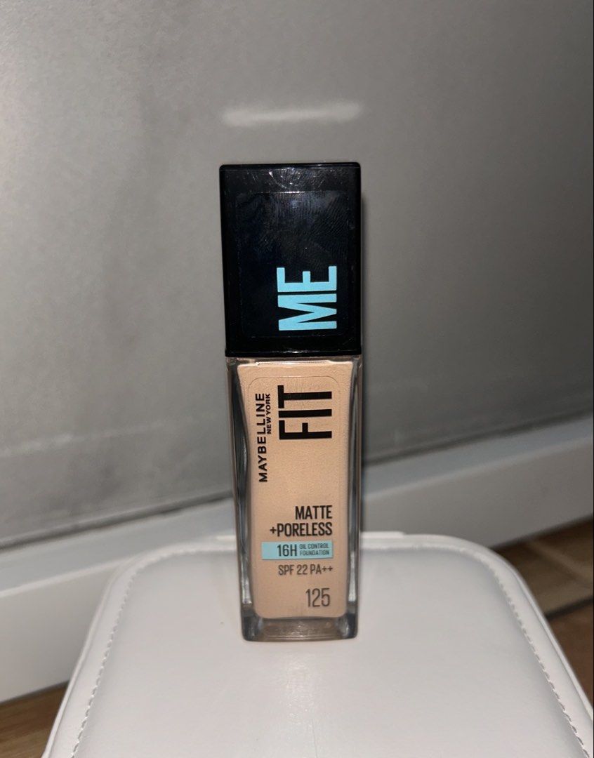 maybelline fit me (super below srp) (Category: Makeup) located in Manila. Submitted by darleng19916254 (Listing ID 1466402252, Image 2). Description: ~ shade 125 ~ unsealed and new ~ high coverage, has oil control and 16 hrs wear ~ perfect for events or daily makeup if you want your makeup to stay all day.