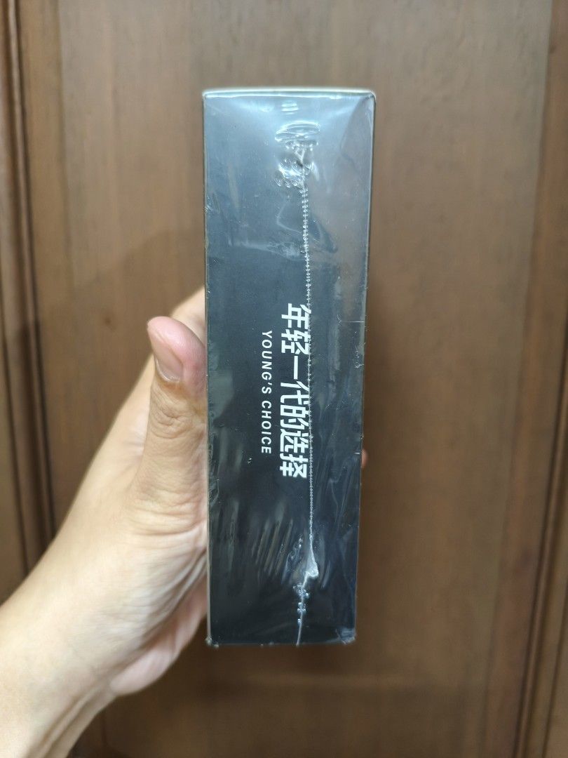 Mchose G3 V2 wireless gaming mouse (Category: Mouse & Mousepads) located in Quezon City. Submitted by unboxingtito (Listing ID 1466434530, Image 3). Description: -brand new -sealed.