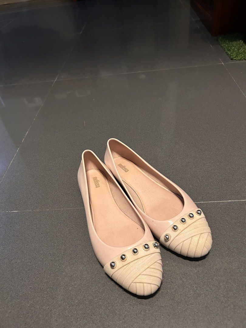 Melissa Doll XX Ballet Flats (Category: Flats & Sandals) located in Quezon City. Submitted by jaypee.abergas (Listing ID 1466483411, Image 1). Description: Melissa Doll XX Ballet Flats Sz EU40 wmns No issue Used a few times 2.5k.