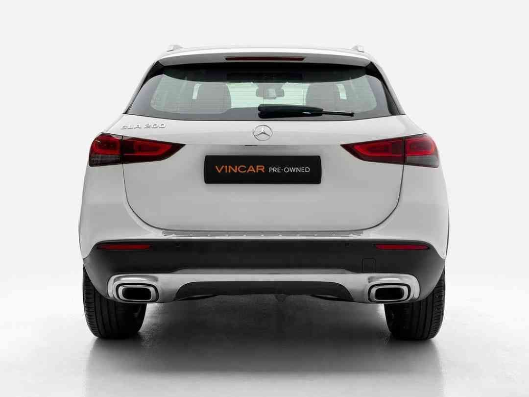 Mercedes-Benz GLA-Class GLA200 Sport (A) (Category: Used Cars) located in Singapore. Submitted by vincar_pre-owned (Listing ID 1466407940, Image 3). Description: 1 owner with very low mileage travelled. The driving experience is typically engaging for a car of this type. Contact us today to arrange a viewing for this unit at the V1NCAR pre-owned showroom now! Features: 1.3L turbocharged engine mated with 7G-DCT transmission producing 160bhp and 2