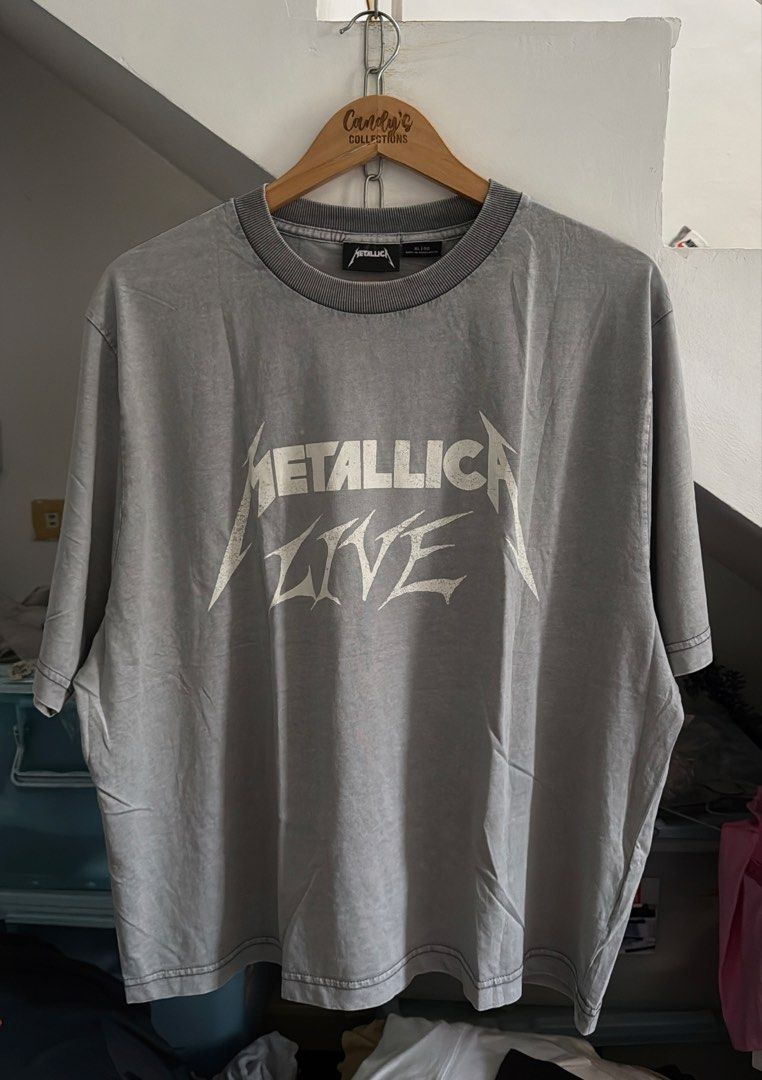 METALLICA Boxy (Category: Tshirts & Polo Shirts ) located in Cavite. Submitted by handpickedshirts (Listing ID 1466338123, Image 3). Description: New, boxy cropped. XL on tag Approx L26in W25.5in laid flat Actual photos.
