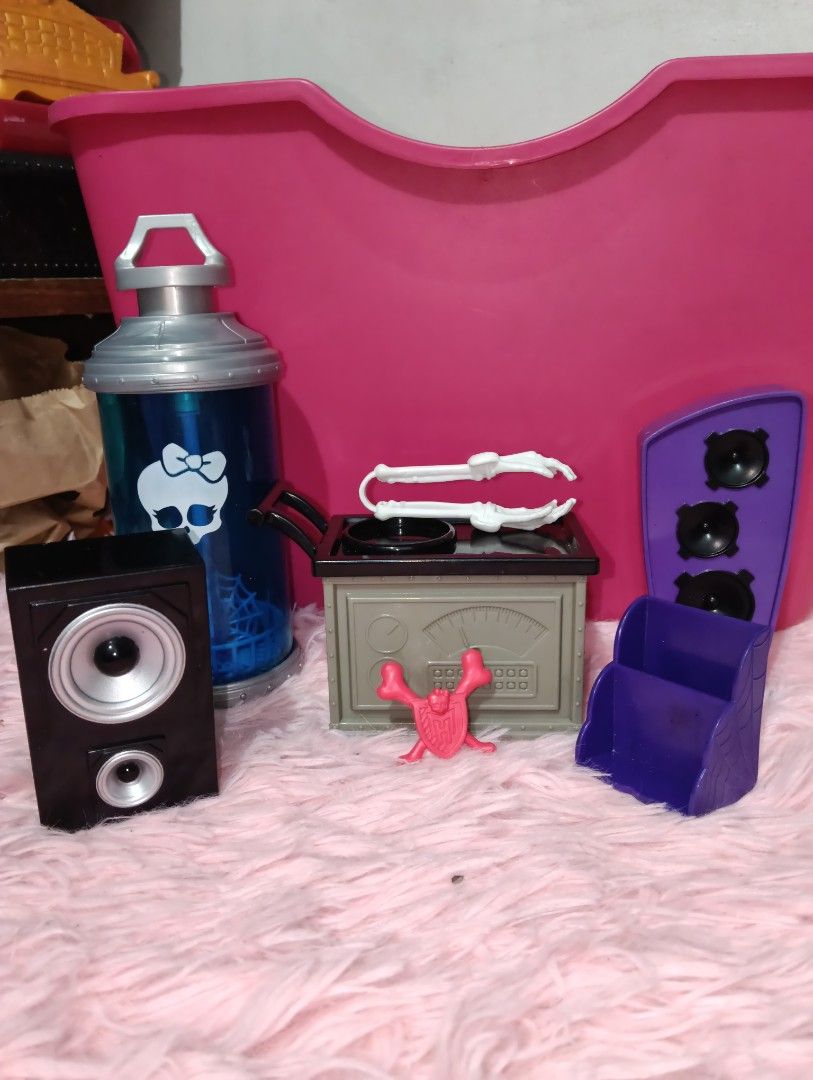 Mh things (Category: Announcements) located in Angono. Submitted by lala_tan (Listing ID 1466394651, Image 2). Description: .