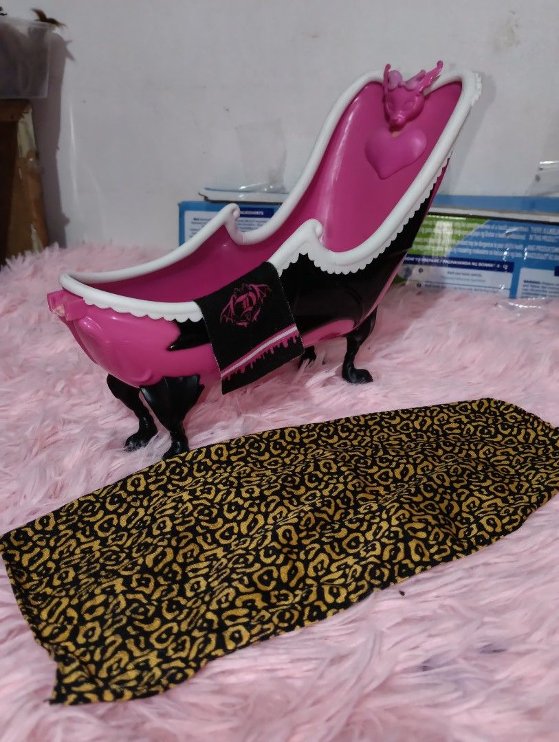 Mh things 2 (Category: Announcements) located in Angono. Submitted by lala_tan (Listing ID 1466394822, Image 1). Description: .