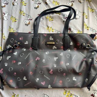 (Category: ) located in . Submitted by preloved_n_reloved (Listing ID 1466413438, Image 1). Description: .