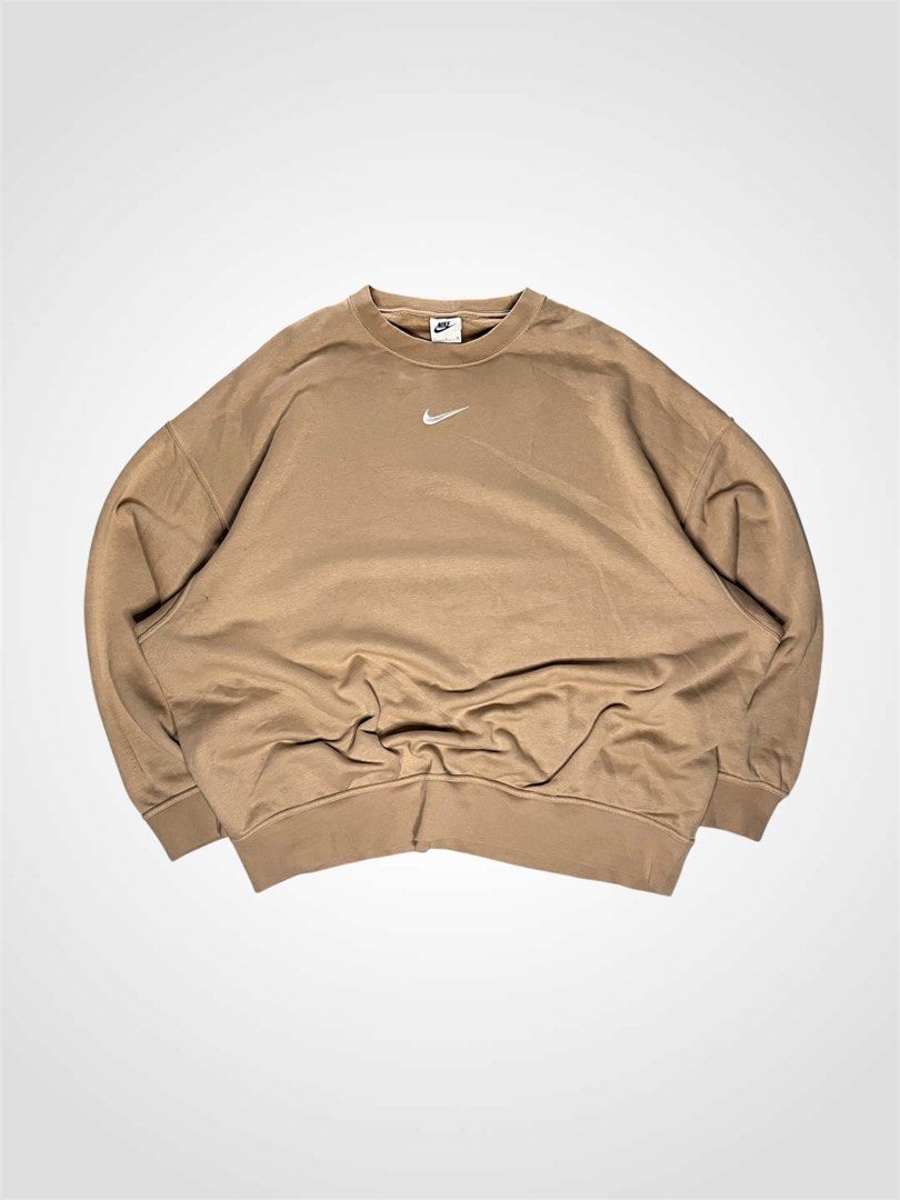 Mid swosh nike (Category: Longsleeves) located in Catbalogan. Submitted by wayndsyclee. (Listing ID 1466327845, Image 1). Description: Nike Size small No issue Need wash Excellent Boxy fit Color rate 9.5/10 Dimes:w27/L28.