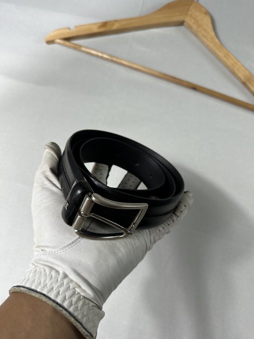 Miguel Bellido Black Leather Belt (Category: Belts) located in Cabanglasan. Submitted by thefashiongarage.co (Listing ID 1466364366, Image 2). Description: Title - Miguel Bellido Model/Name - Size on Tag - 36 Conditiion - Excellent Condition with minimal scractches Dimension (WxLxH) - Category- Formal/Casual Fitting - Made in - Spain Material - Leather Color - Black Design - Simple Buckle Year - Inclusion - None Note - All sales are final, Please