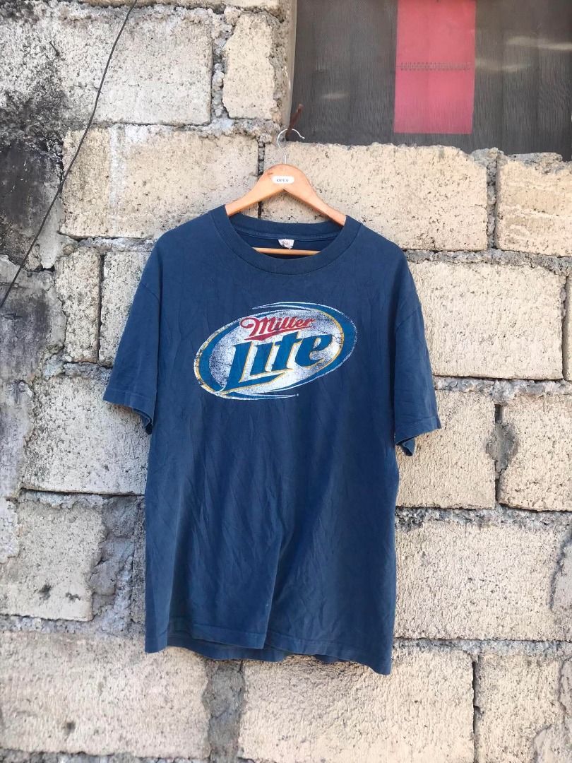 Miller Lite Beer Tee🍻 (Category: Tshirts & Polo Shirts ) located in San Jose. Submitted by thriftthe19th (Listing ID 1466405666, Image 3). Description: Solid kneckline.