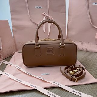 （分類：）位於 。 由 water_luxe 提交（商品編號 1466396217，圖片 1）。簡介： 。
