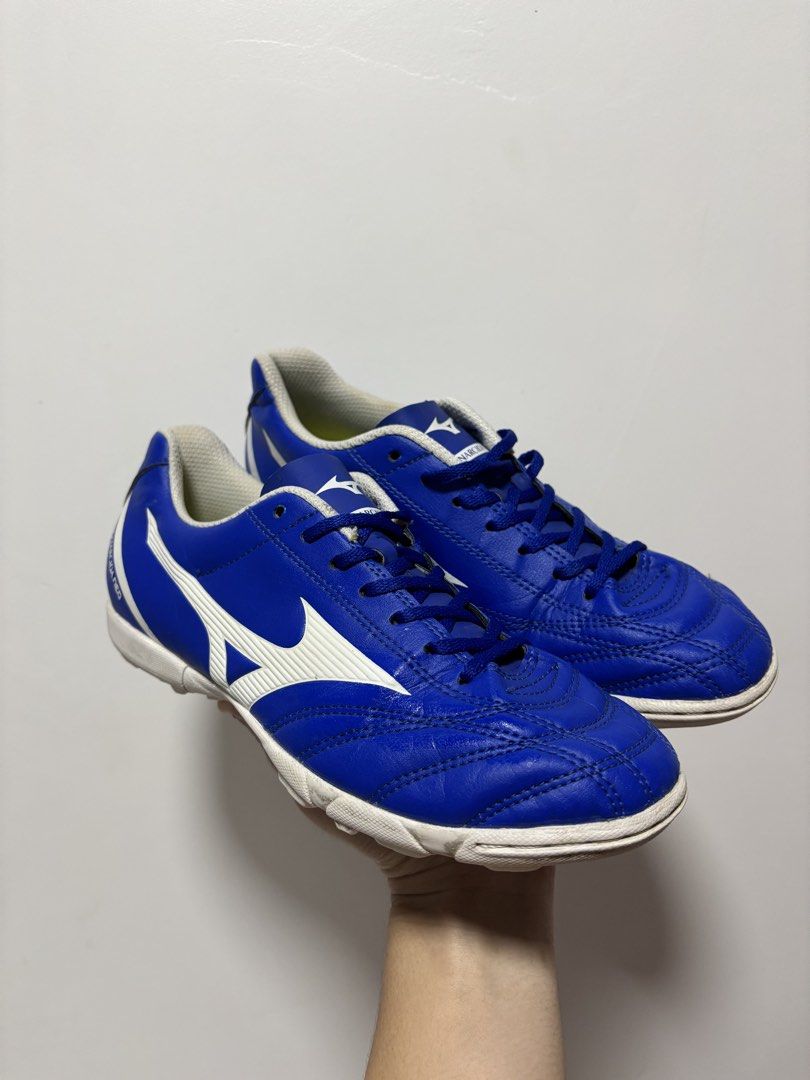 Mizuno soccer shoes (Category: Babies & Kids Fashion) located in Imus. Submitted by littlebooythriftstore (Listing ID 1466431106, Image 3). Description: Bacoor.
