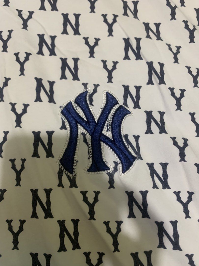 Mlb aop tshirt (Category: Formal Shirts) located in Tuguegarao City. Submitted by jaly35 (Listing ID 1466430954, Image 2). Description: Mlb aop Size:M-L Made:korea No issue Already wash Ready to use.