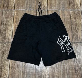 (Category: ) located in . Submitted by urban.vintage (Listing ID 1466455103, Image 1). Description: .