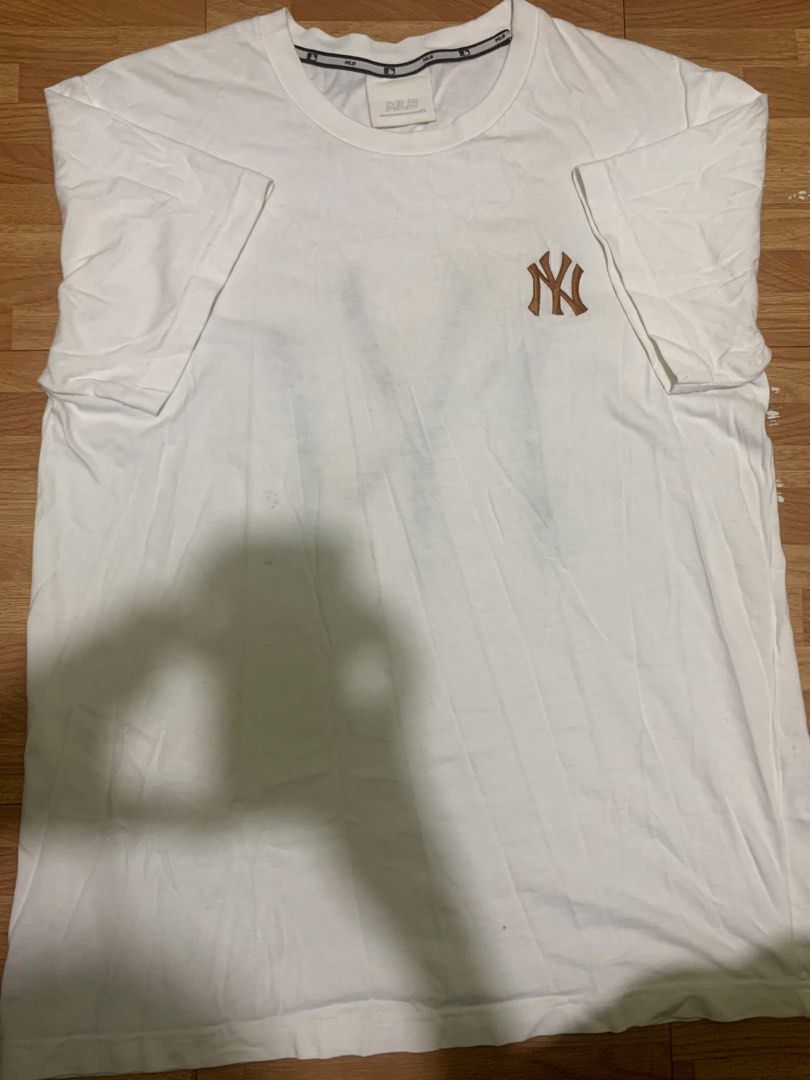 Mlb NY thsirt (Category: Formal Shirts) located in Tuguegarao City. Submitted by jaly35 (Listing ID 1466430029, Image 1). Description: Mlb NY Size:M-L Color:white Already wash .